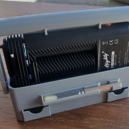 DOLL) Aas ba ET Tuttlingen ae Ce DISS & =— Storz&Bickel Mighty Caddy