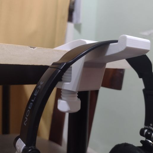 Universal Clamp Headphone Stand – Small & Large