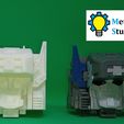 Headcompared.jpg Transformers Titans Return Fortress Maximus Replacement Head