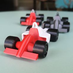 IMG_20221030_195025.jpg STL-Datei Schlüsselanhänger, Handyhalter und Formel-1-Auto-Spielzeug・Design für den 3D-Druck zum Herunterladen