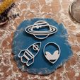 3Space-Theme-Cookie-Cutter-Set.jpg Set d'emporte-pièces sur le thème de l'espace ; "Alien - Rocket - Ringed Planet", cadeau pour les amoureux de l'espace, outil à pâtisserie, fichier STL 3D à télécharger.