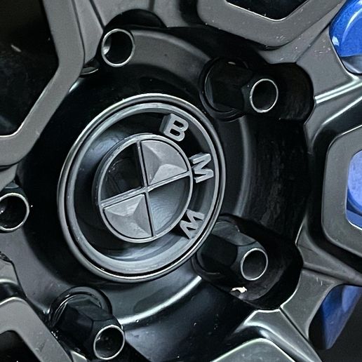 E7C7879C-3FBF-4A16-AAD4-E5DB026C6060.jpeg Wheel center cap for BMW 68mm "3D roundel design"