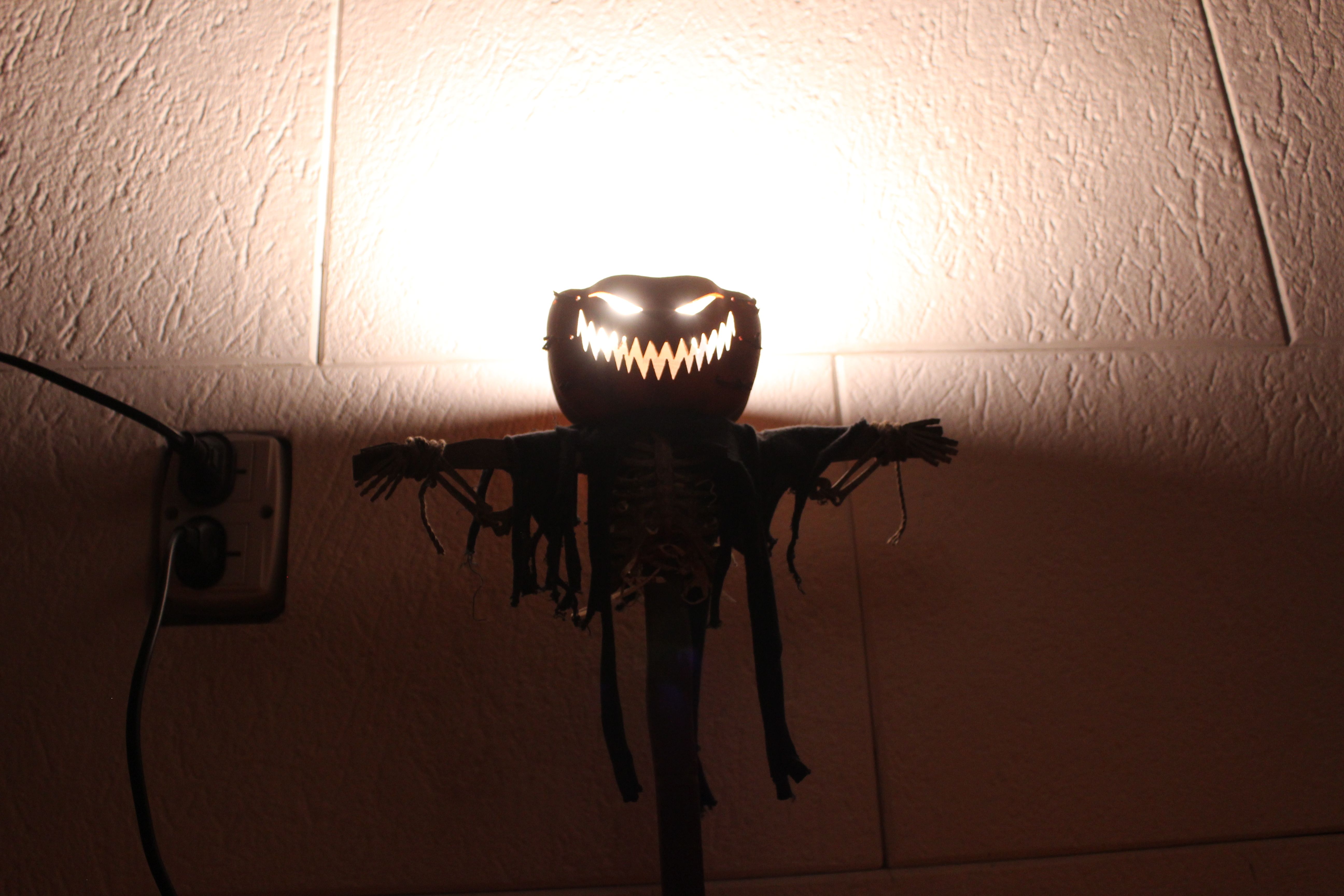 IMG_0658.JPG STL-Datei Scarecrow Lamp Halloween herunterladen • 3D-druckbare Vorlage, jayceedante