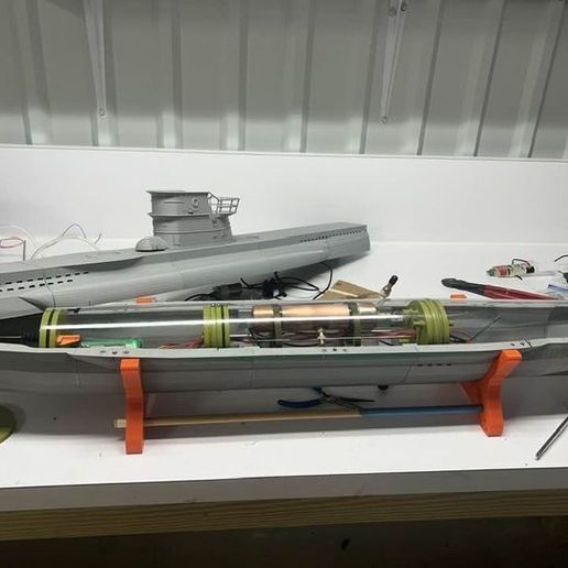 97f7d99f-3d1a-4f4d-9fd3-3bdceac36965.jpg my redesign and conversion work on the bathtub submarine