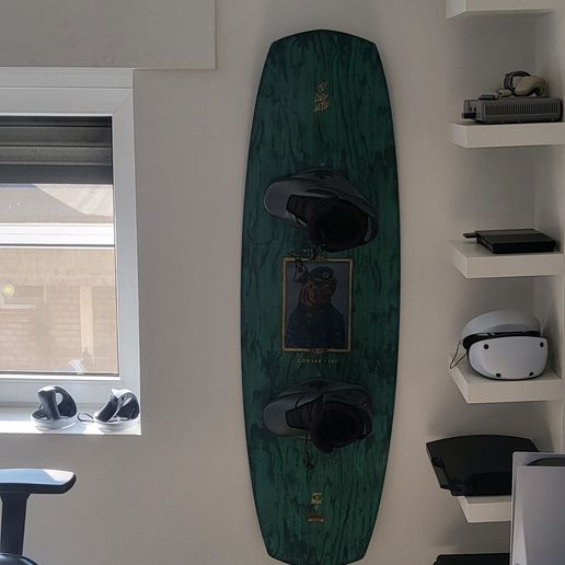 Wakeboard_hanger_DeridderJarno.jpg Wakeboard wall mount