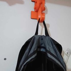 Archivo 3D Hombre con mochila rodando en patinete eléctrico 🛴・Plan de  impresión en 3D para descargar・Cults