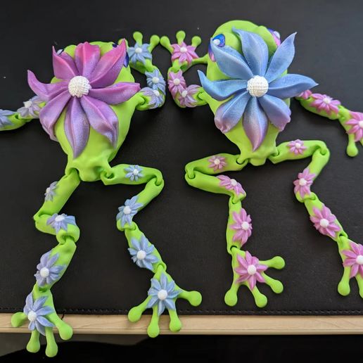 IMG_20240204_105137_553.jpg Flexi Articulated Flower Frog No support