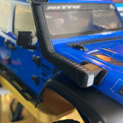 IMG_E2721.jpg scx24 gladiator details pack