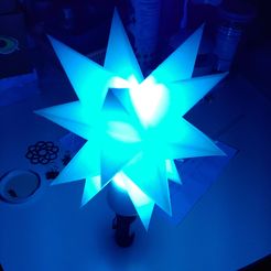 20201209_234326-min.jpg Fichier STL Icosahedron Topper de l'étoile de Noël・Objet imprimable en 3D à télécharger