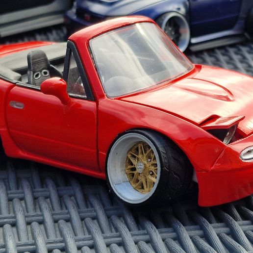 Mazda MX-5 aka Miata tooned model kit