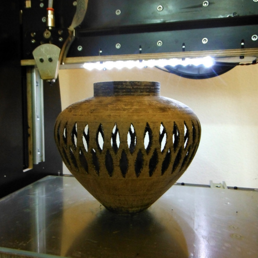 Capture_d_e_cran_2016-01-14_a__16.41.28.png Holed wood VASE