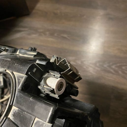 Headlight height adjustment screw Volvo S40 2, V50