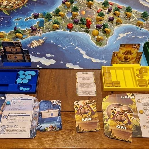 Game-presentation-2.jpg Kauri boardgame organizer and insert