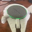 451ca94e-050c-4d33-9da0-b1f2f4666bea.jpg Millennium Falcon phone charger