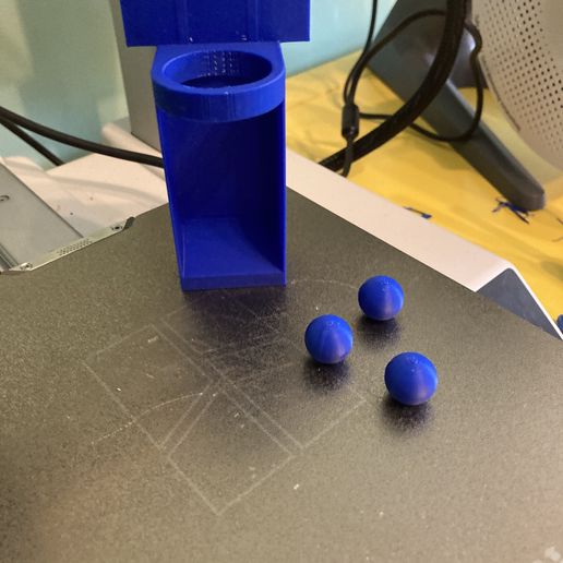 desktop mini basketball hoop with 3 balls