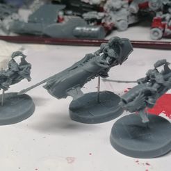 Équipe de concierges et superviseurs à grande vitesse