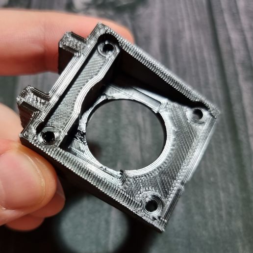 20211023_210710.jpg Ender 3 eje Z nema 17 fixture (paramétrico)