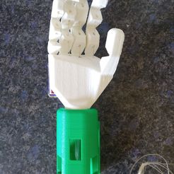 IMG_20211208_143216.jpg Free STL file Hand prosthesis for servomotor controlled 9g・Object to download and to 3D print, LuizC