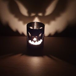 20230915_212025.jpg Fichier STL gratuit Lanterne citrouille halloween・Objet à télécharger et à imprimer en 3D