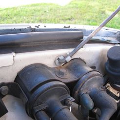 img_0705_ffbb858e5c5bbf3424c3efdfabe4cf5561784a07.jpg Clip plastique de remplacement de l'étai de capot et de la tige de capote de la Mazda RX7 ancienne