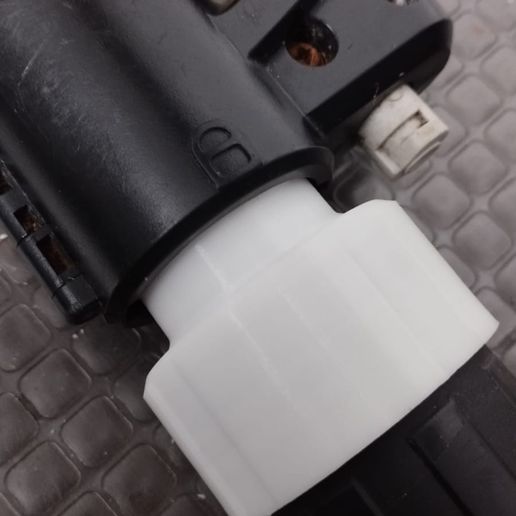 WhatsApp-Image-2024-08-10-at-7.56.43-PM-1.jpeg Adaptateur professionnel Vacmaster