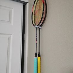 racket-2.jpg Soporte para raquetas de bádminton