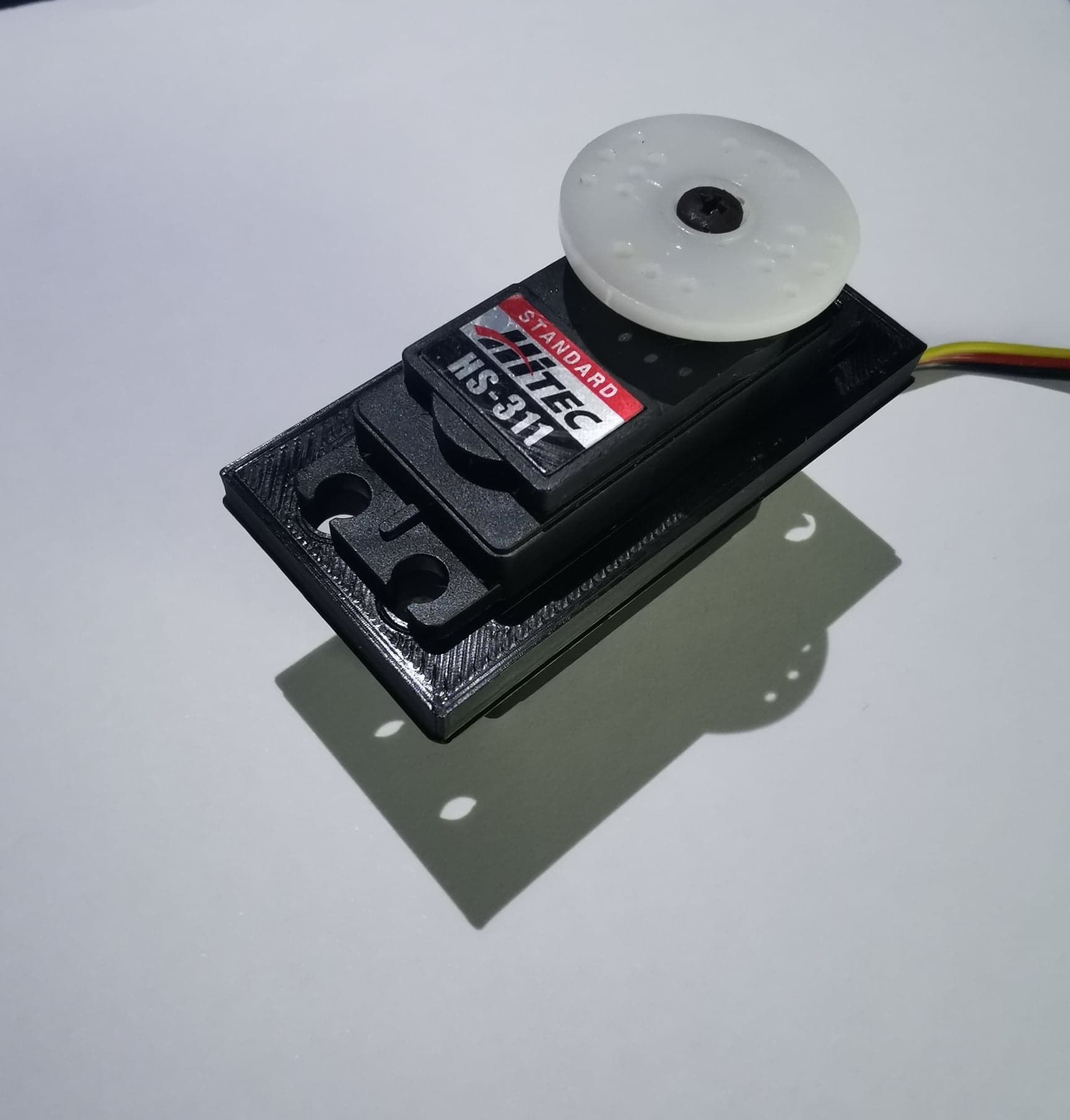 Free STL file Servo motor support・3D printing idea to download・Cults