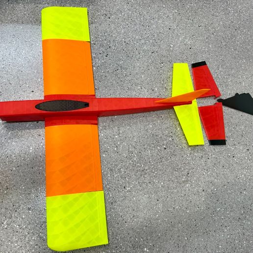 ⚽ E2K Class Pylon Racer - S01 Ver M・ 3D File for 3D printing・Cults