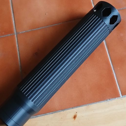airsoft-cheytac-m3.jpg Airsoft Cheytac M3 over brake suppressor