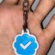 WhatsApp-Image-2022-11-22-at-16.37.14.jpeg Twitter Verified Badge - Blue Check Keychain ✓