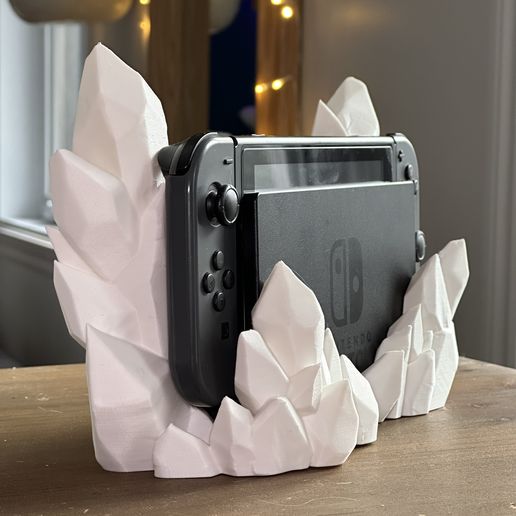 2370C75C-8A60-44D7-A4D2-7965B7111AA9.jpeg Nintendo Switch Crystal Dock - Classic and OLED version