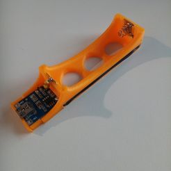 f91ea3ad820908714c6e8e2326b2dd05_display_large.jpg Free STL file remixed Li-Ion 18650 cell charger・Template to download and 3D print