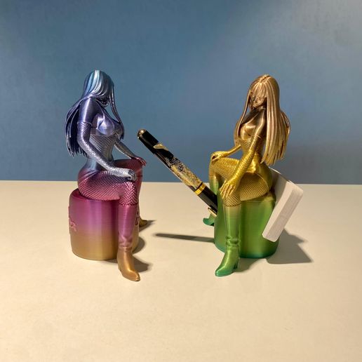 🎤 Dua Lipa Desk Organizer STL | Pen Holder & Sculpture | 3MF File | Premium Pop Art Model ✨