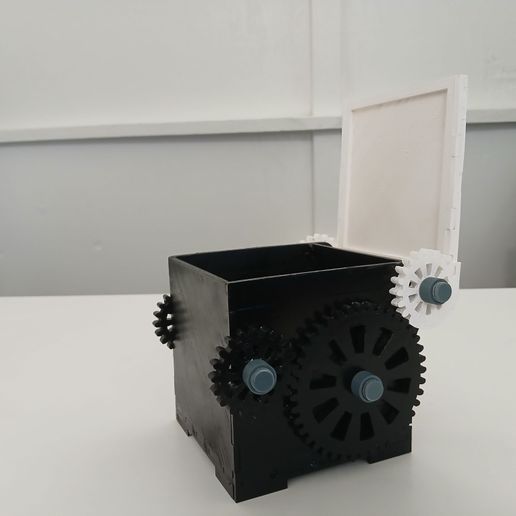 C2.jpg Boîte à engrenages