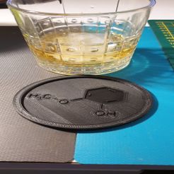 20200102_164641.jpg Fichier STL gratuit Sous-verre à molécules de whisky・Objet imprimable en 3D à télécharger, pdonszelmann