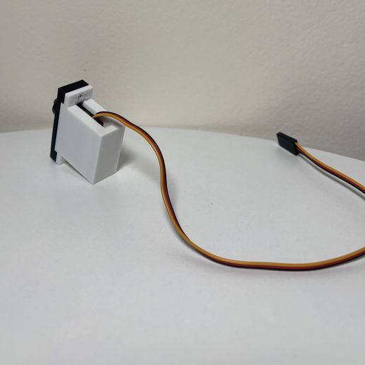 IMG_2778.jpg MG90S Servo Adapter - 128% масштаб