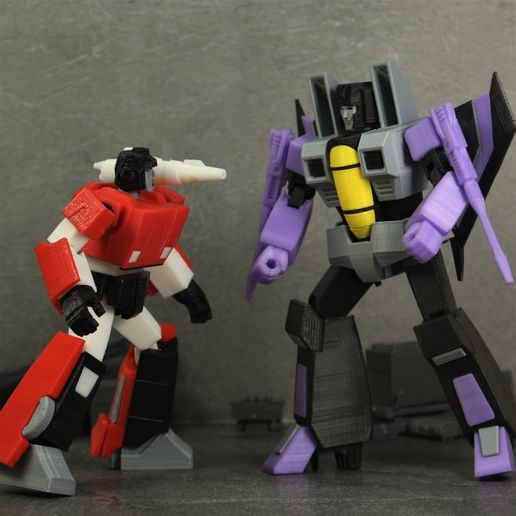 Side_1X1_10.jpg G1 Transformers Sideswipe - No Support