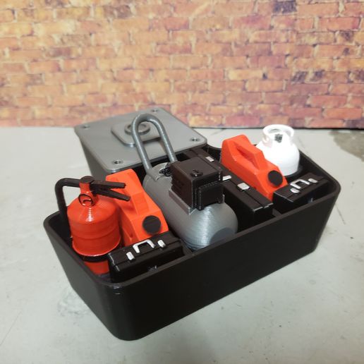 20211011_212145.jpg Baúl Axial Wraith y accesorios