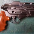 20200614_204615.jpg Battlestar Galactica Colonial Season 1 Handgun Parts