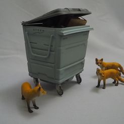 P4060069.jpg STL file 1/14th scale 1100L commercial bin with fox・Design to download and 3D print