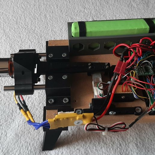 20230905_091038.jpg Test bench for model propellers