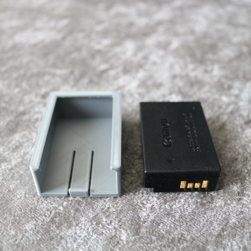 Canon LP-E17 Battery Holder