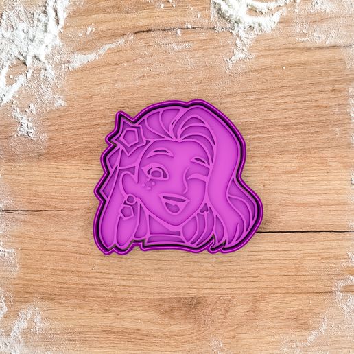 Seraphine cookie cutter from League of legends