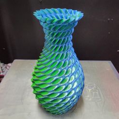 ShapelyVase.jpg STL-Datei Gewellte Vase Scaley herunterladen • 3D-druckbares Design, hondacivicgsr