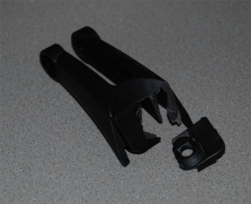 Flyer-Frontlampen-Arm-1.jpg Télécharger fichier SCAD gratuit Bras de maintien pour feu avant de bicyclette • Objet à imprimer en 3D, dede67