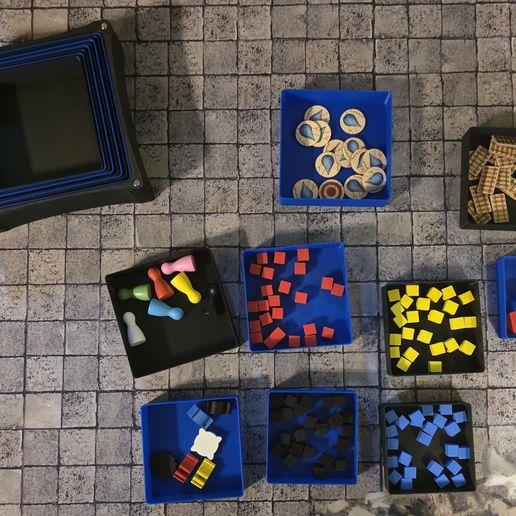Nesting Trays in box with magnetic lid