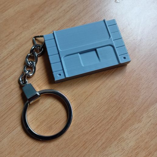IMG20230308093936.jpg SNES Cartridge Keychain