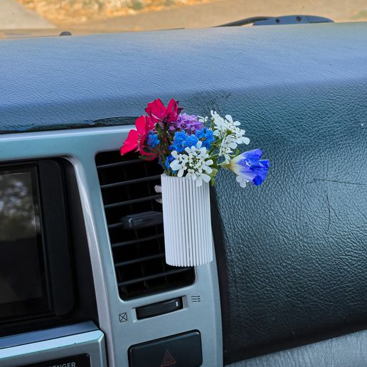 🚗 Sweetheart Car vent vase #2 - Mini bouquet vase for Car