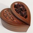 img (23).jpg Jewellery box in the shape of a heart and decorated with roses