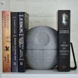 DSC01190.jpg Atril y sujetalibros inspirados en la Estrella de la Muerte de Star Wars